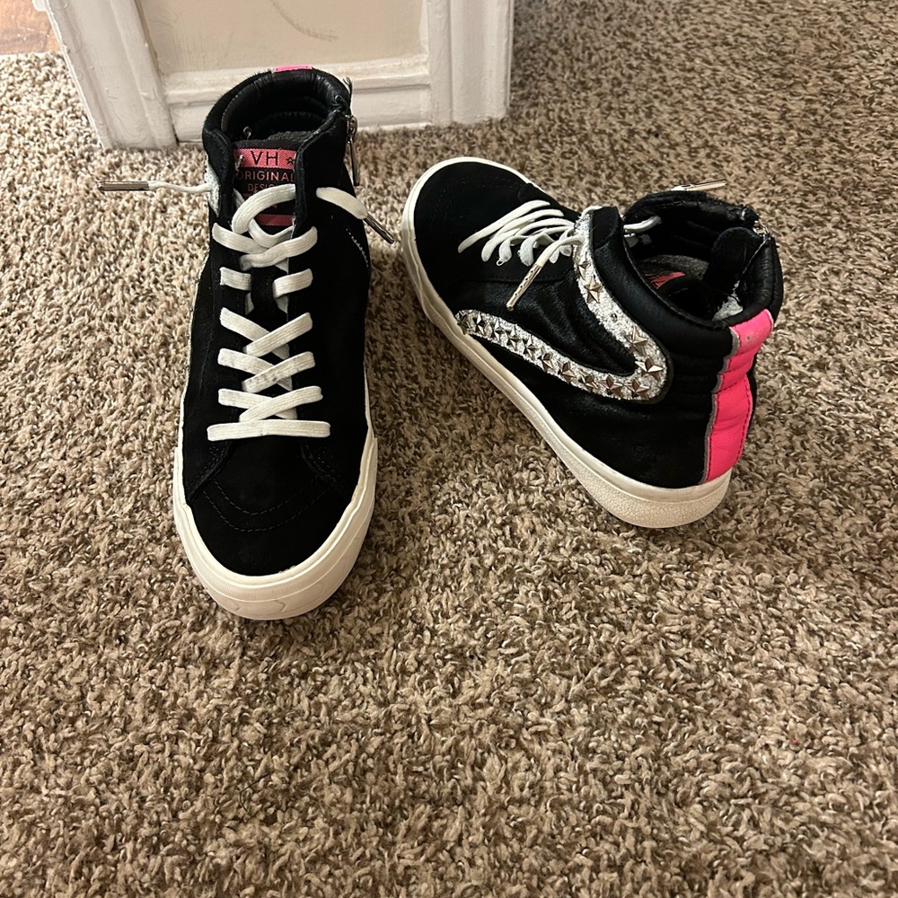 Vintage Havana Sneakers